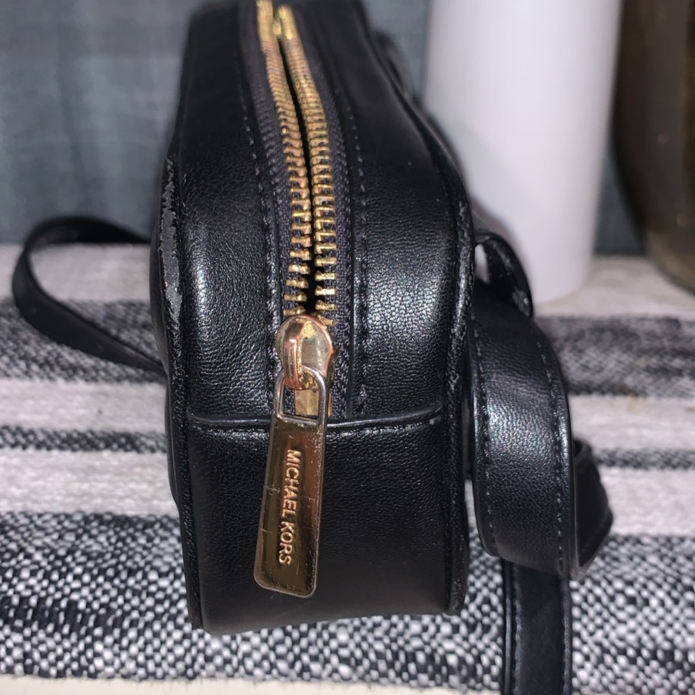 Michael Kors belt bag or sling bag - Picture 9 of 10